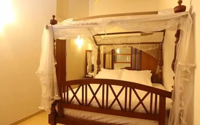 Colombo Center Point by City Hub