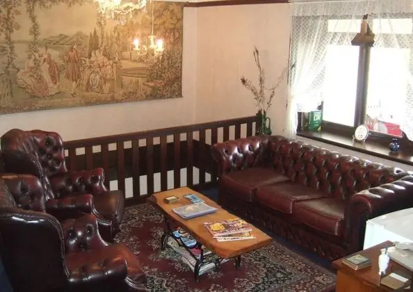 Colonial Accommodation at Undine - Lobi