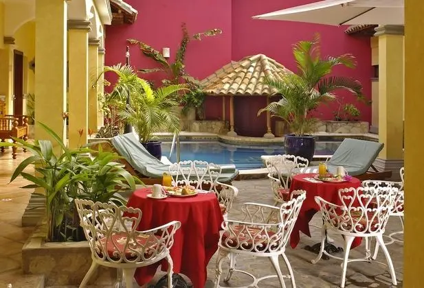 Hotel Colonial Granada - Havuz