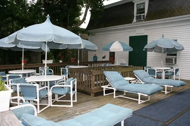 Colonial House Inn & Restaurants