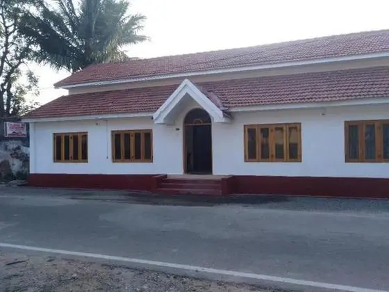 Colonial Inn