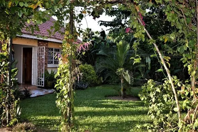 Colonial Residence