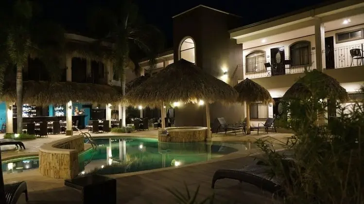 Hotel Colono Beach - Havuz