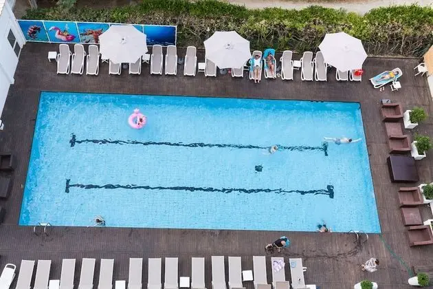 Color Ermitage Beach