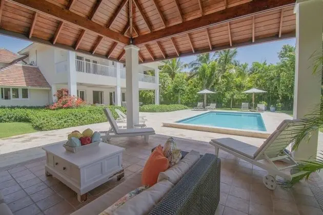 Colorful Golf-front Villa With Private Pool in Exclusive Beach Resort - Oda
