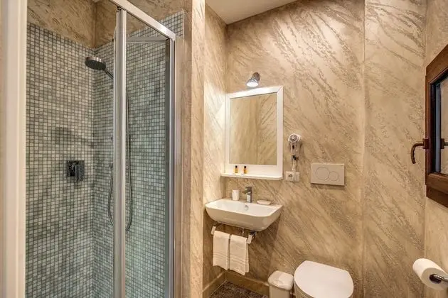 Colosseo Accomodation Room Guest House - Banyo Tipleri