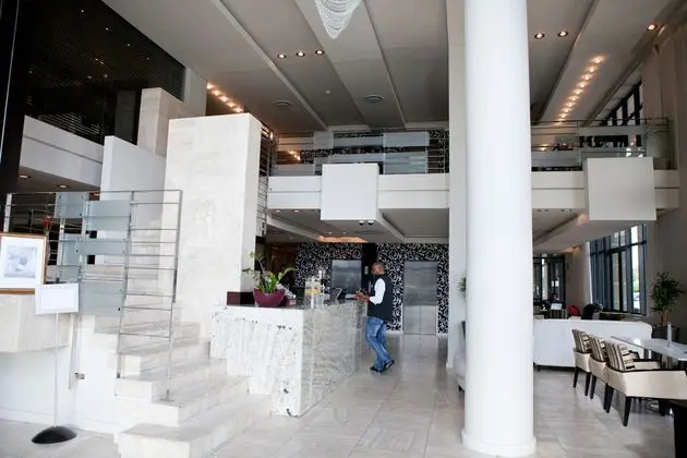 Colosseum Luxury Hotel - Lobi