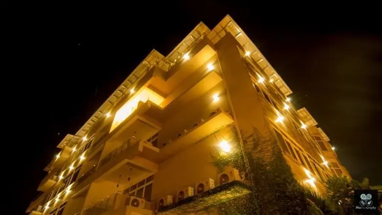Colosseum Square Luxury Apartments - Dış Mekan