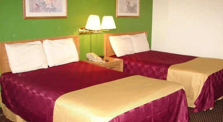 Columbus Inn & Suites