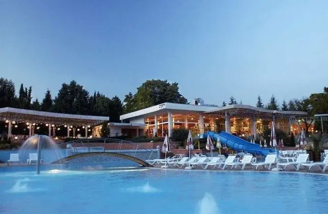 Hotel Com - All Inclusive