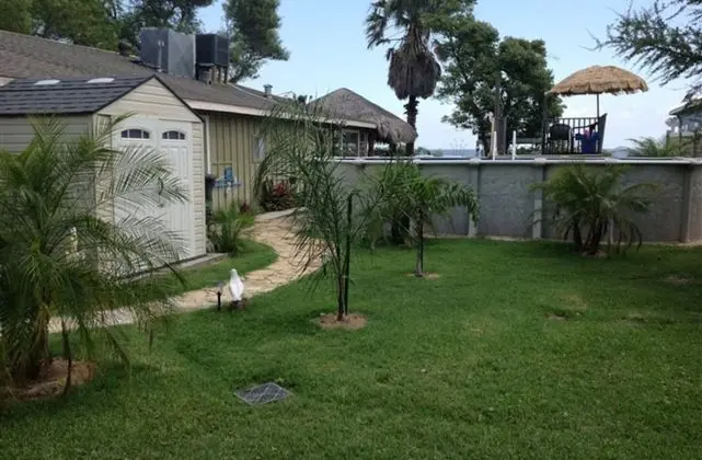Come Friday Cottages on the Bay - Havuz