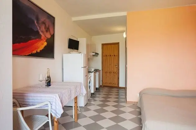 Comeinsicily - Rocce Nere - Oda