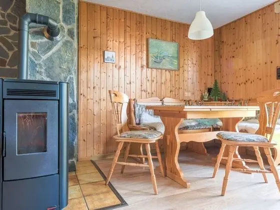 Comely Holiday Home in Güntersberge near Forest - Yerinde Yemek
