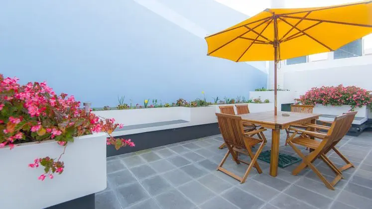 Comercial Azores Guest House - İş / Konferans