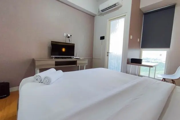 Comfort 1Br At Amartha View Apartment - İç Mekan