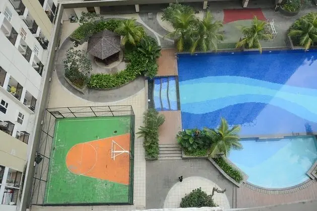 Comfort 2BR at Cinere Resort Apartment - Dış Mekan