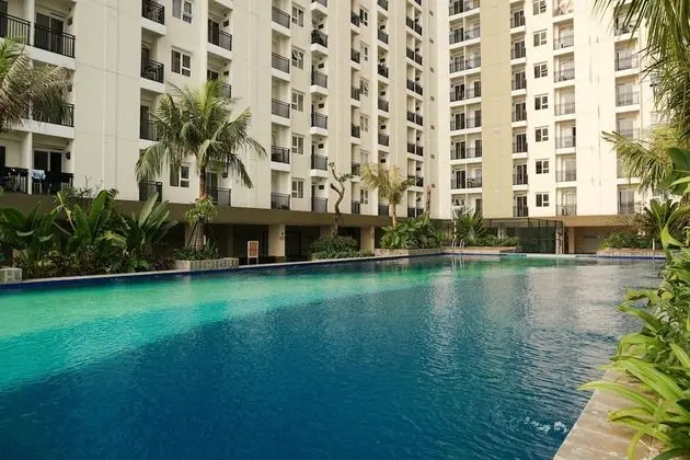 Comfort 2BR at Cinere Resort Apartment - Havuz