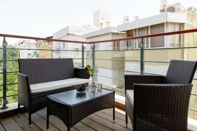 Comfort 3BR & Balcony by FeelHome