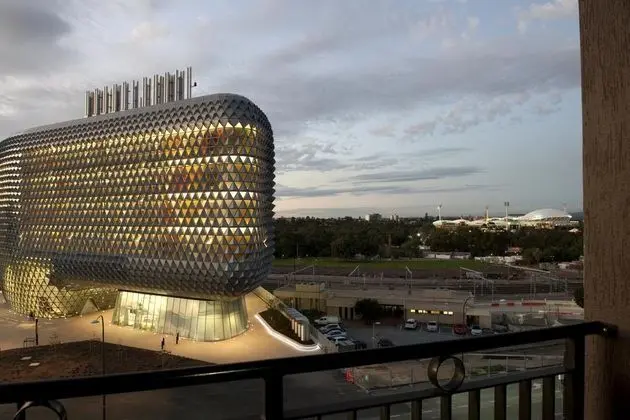 Comfort Hotel Adelaide Riviera
