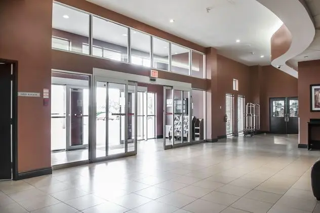 Comfort Hotel Airport North