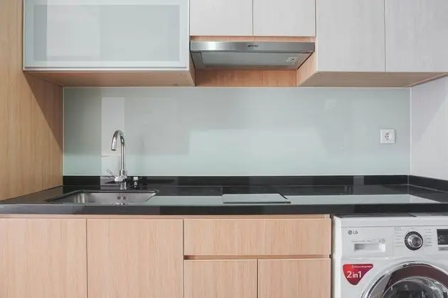 Comfort And Cozy Studio At Menteng Park Apartment - Mutfak