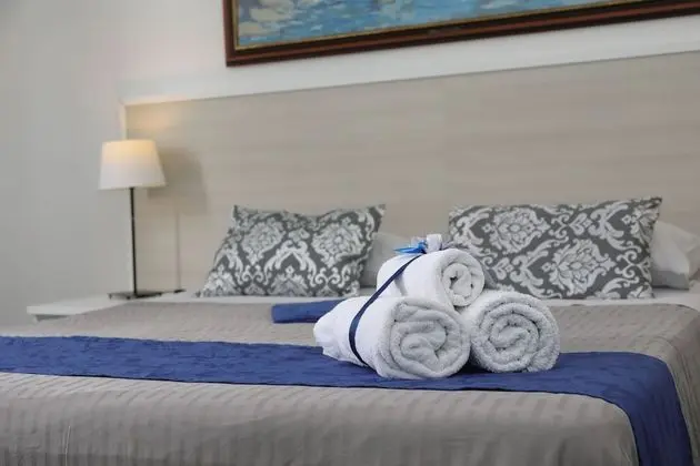 Comfort Double Room City Center - Florence Central Station - Private Bathroom