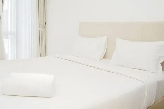 Comfort with Garden View Studio Apartment M-Town Residence