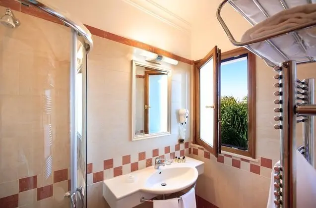 Comfort Hotel Gardenia Sorrento Coast - Oda