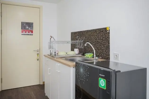 Comfort and Good Deal Studio Apartment at M-Town Residence - Mutfak