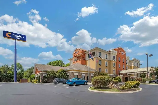 Comfort Inn Athens - Dış Mekan