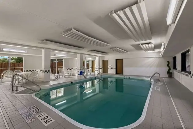 Comfort Inn Austin - Havuz