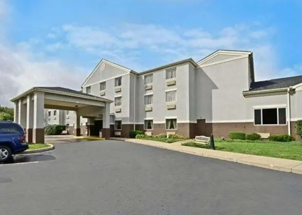 Comfort Inn (Butler) - Genel
