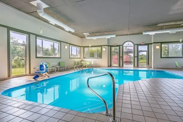 Comfort Inn (Butler) - Havuz