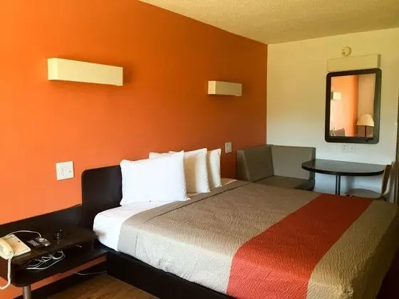 Comfort Inn (Calhoun)