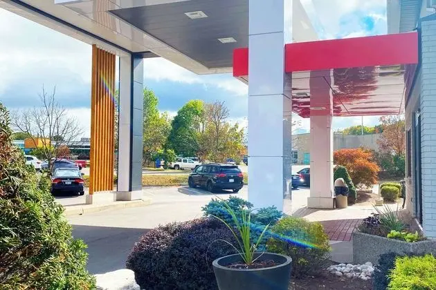 Comfort Inn Cambridge - Highway 401 - Dış Mekan