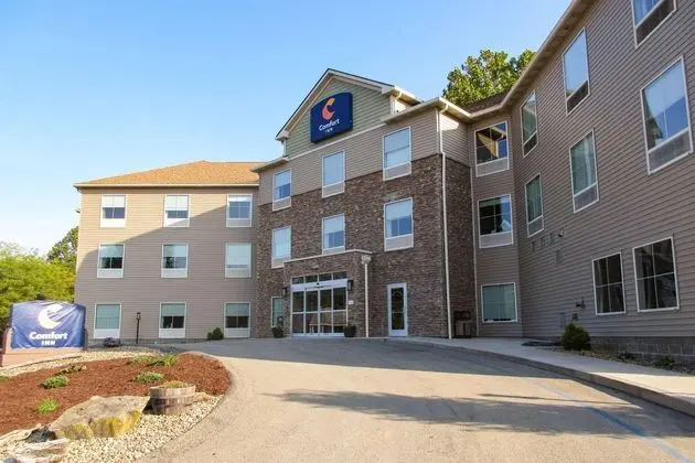 COMFORT INN