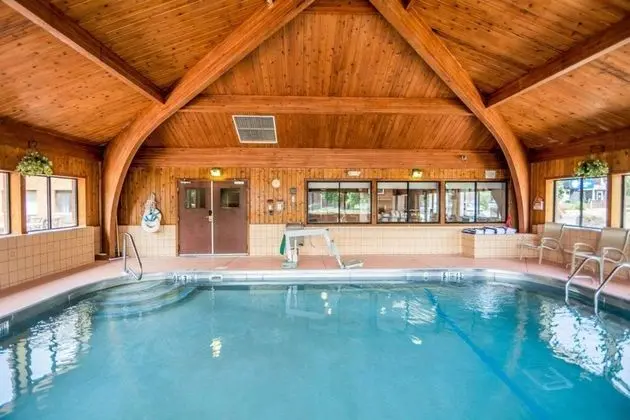 Comfort Inn Corning - Havuz