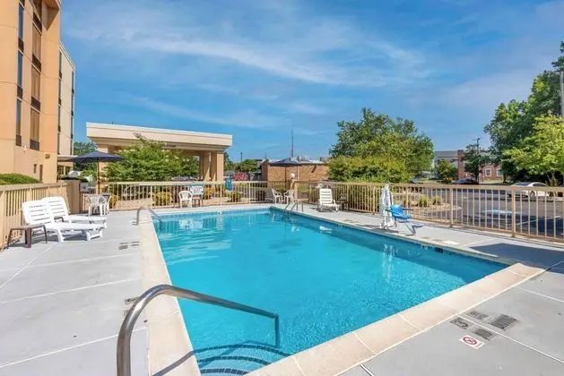 Comfort Inn Elizabeth City near University - Havuz
