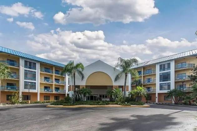 Comfort Inn & Executive Suites