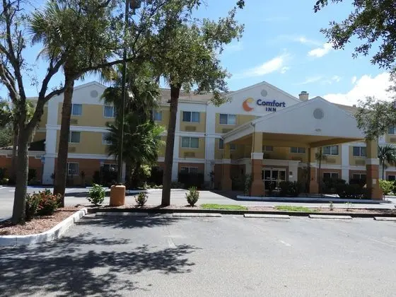 Comfort Inn Fort Myers Northeast - Dış Mekan