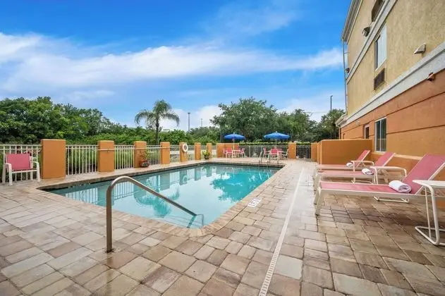 Comfort Inn Fort Myers Northeast - Havuz
