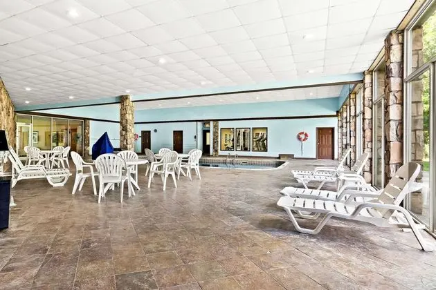 Comfort Inn - Havuz