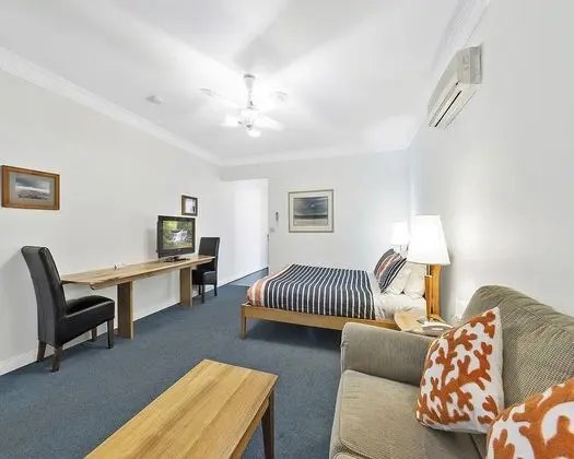 Comfort Inn The International