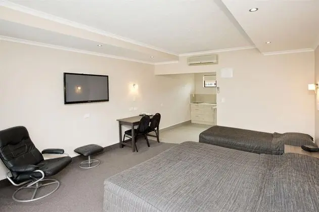 Comfort Inn Kauri Court - Genel