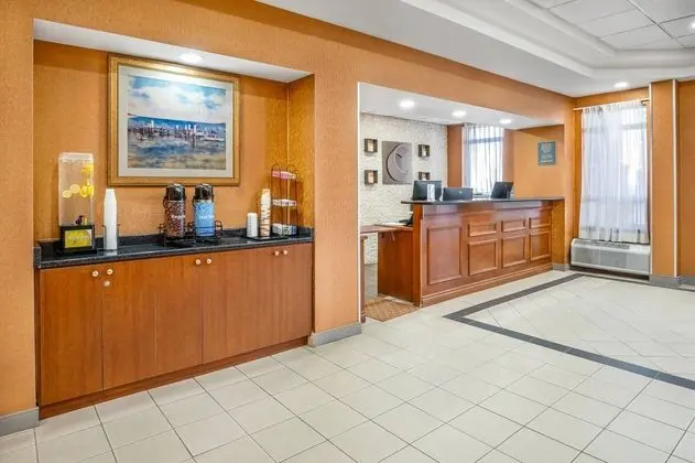 Comfort Inn Mississauga - Lobi