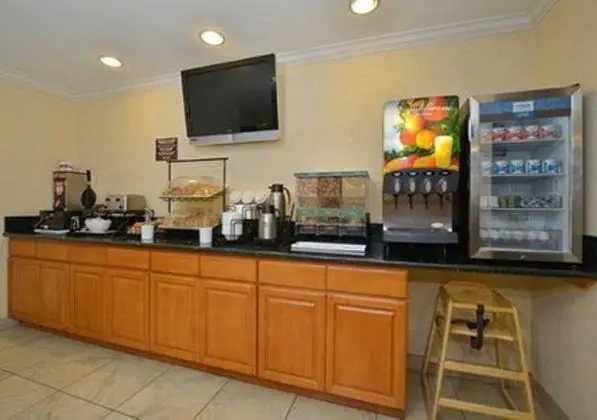 Comfort Inn Near Old Town Pasadena in Eagle Rock