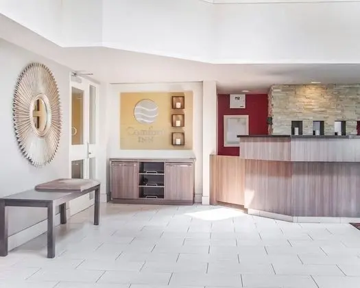 Comfort Inn Newmarket - Aurora - Lobi