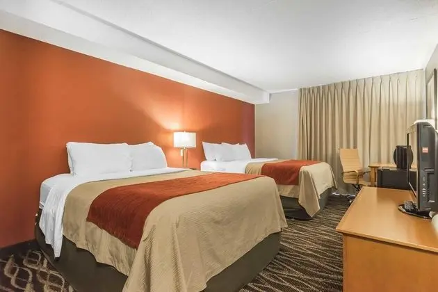 Comfort Inn Hotel Oshawa
