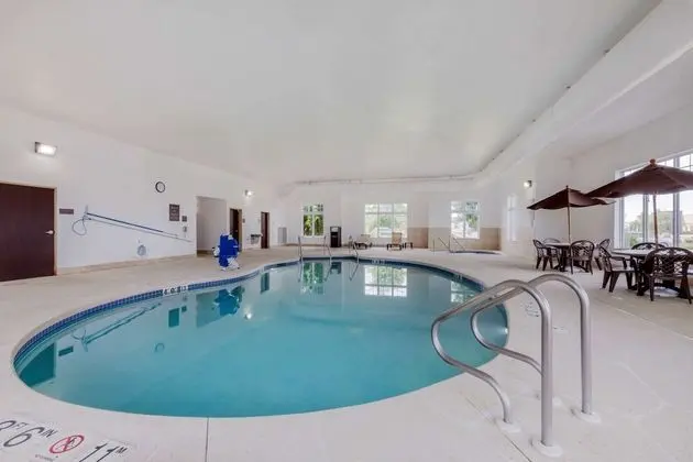 Comfort Inn Plover-Stevens Point - Havuz