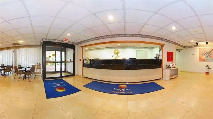 Comfort Inn Reading Area